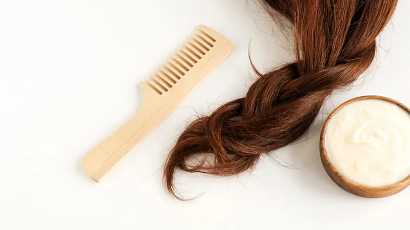 6 مورد از خواص مایونز برای مو 2 خواص سس مایونز افزایش درخشندگی