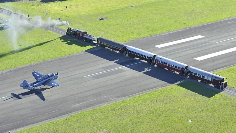 معرفی 10 تا از عجیب ترین فرودگاه های جهان 8 فرودگاه گیسبورن: Gisborne Airport, New Zealand